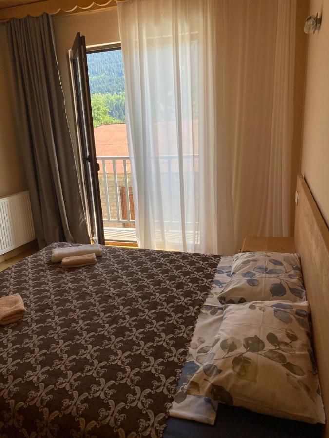 Sana Guest House Местия Екстериор снимка
