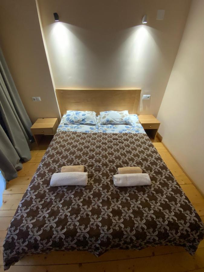 Sana Guest House Местия Екстериор снимка