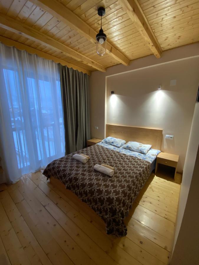 Sana Guest House Местия Екстериор снимка