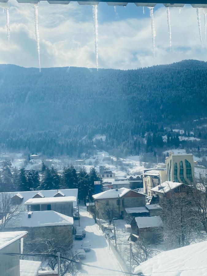 Sana Guest House Местия Екстериор снимка