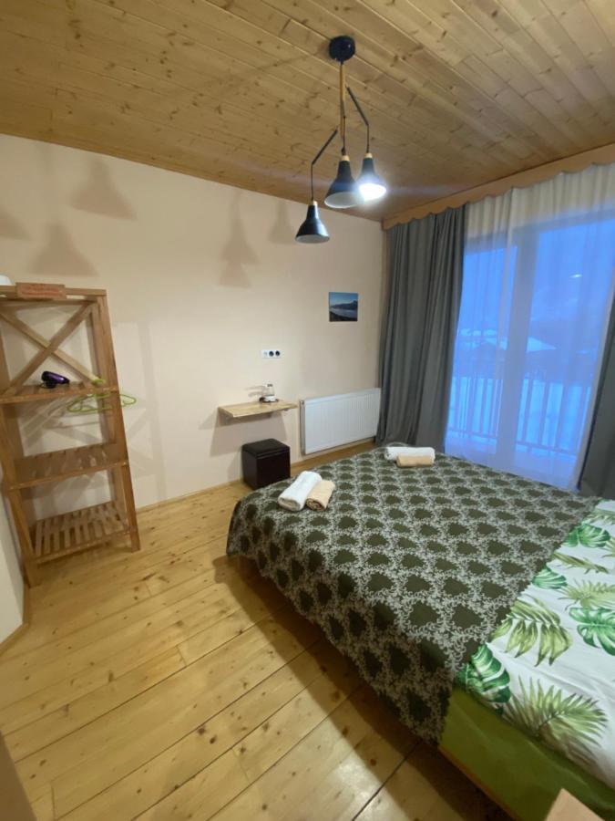 Sana Guest House Местия Екстериор снимка