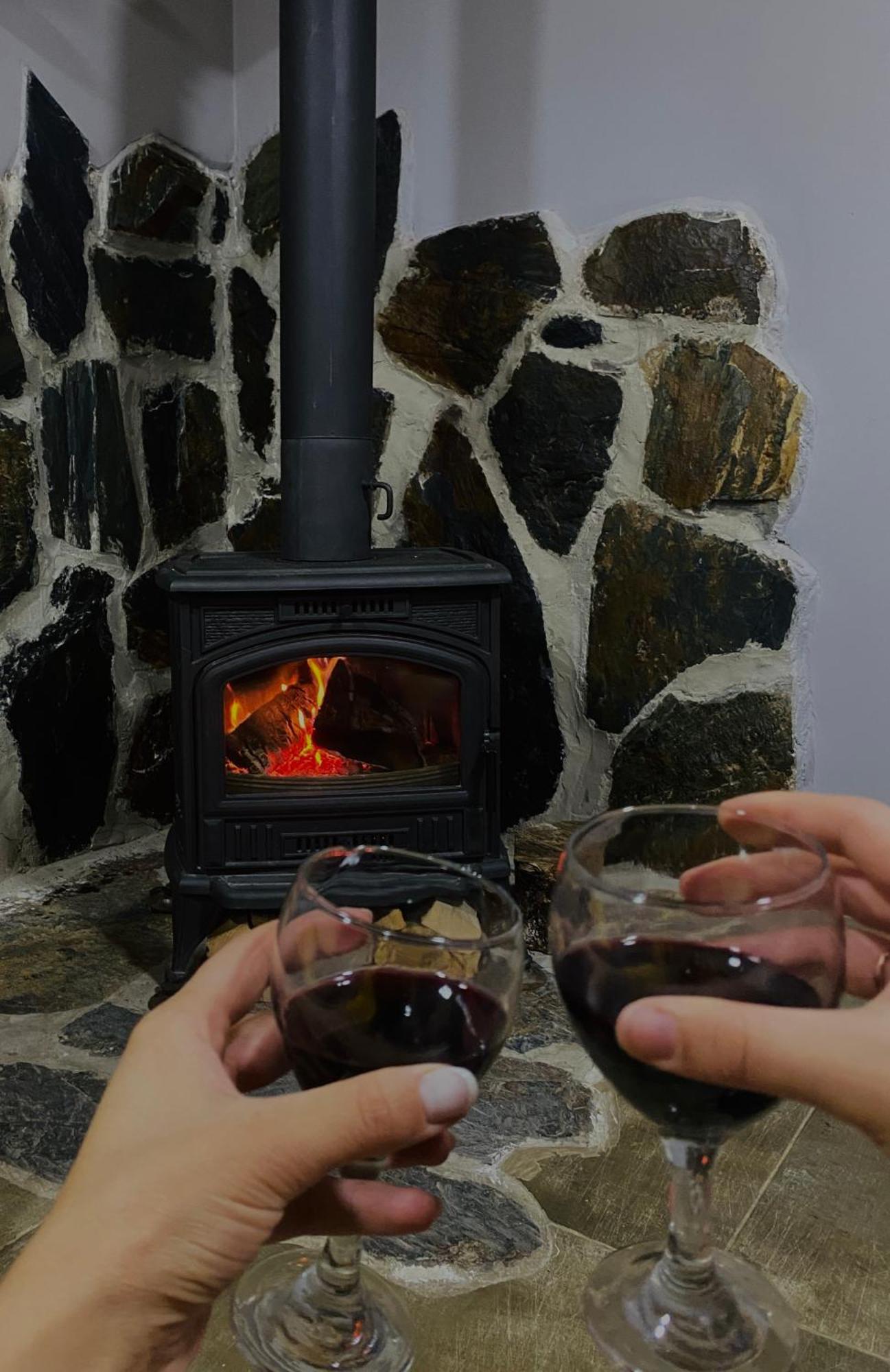 Sana Guest House Местия Екстериор снимка